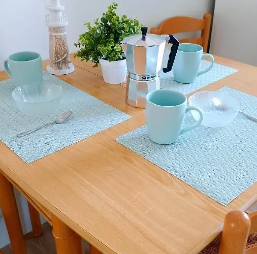 Acogedor Y Luminoso Piso Διαμέρισμα *