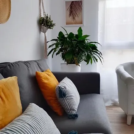 Acogedor Y Luminoso Piso *